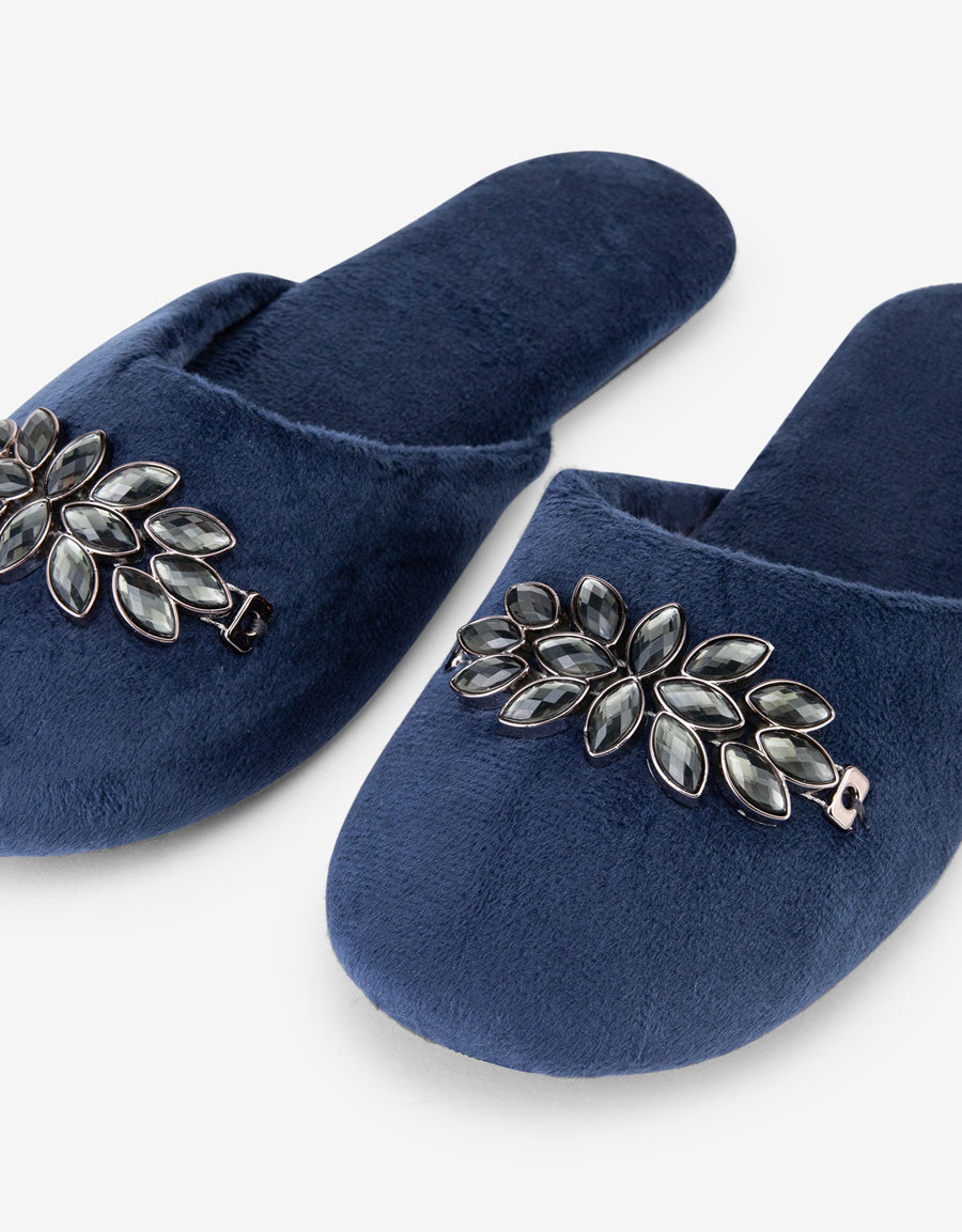 Embellished Closed Toe Slipper