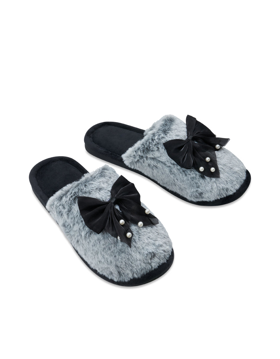 Closed Toe Slippers