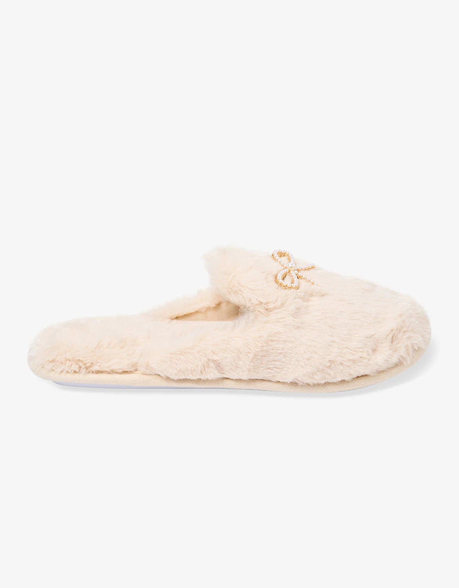 Pearl Detail Closed-Toe Slipper
