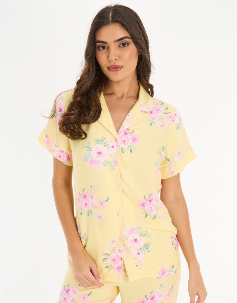 Short-Sleeve Shirt with Pants Pajama Set in Yellow