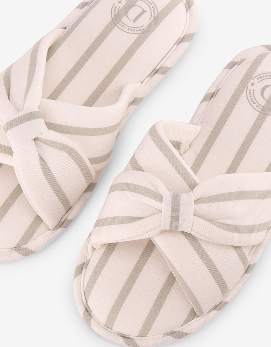 Closed Toe Slippers